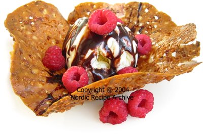 Almond basket with ice cream