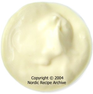 Cr&egrave;me fra&icirc;che