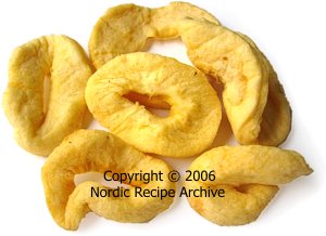 Dried apple slices