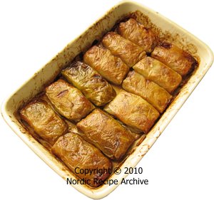 Baked Finnish cabbage rolls