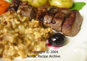 Blackcurrant jelly with lamb fillet