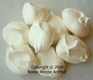Spooned meringues