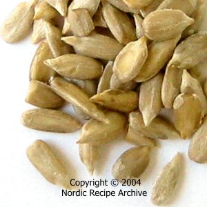 Shelled sunflower seeds
