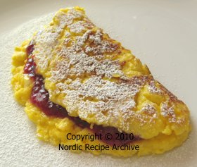 Raspberry omelette