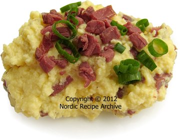 Scrambled eggs with smoked reindeer